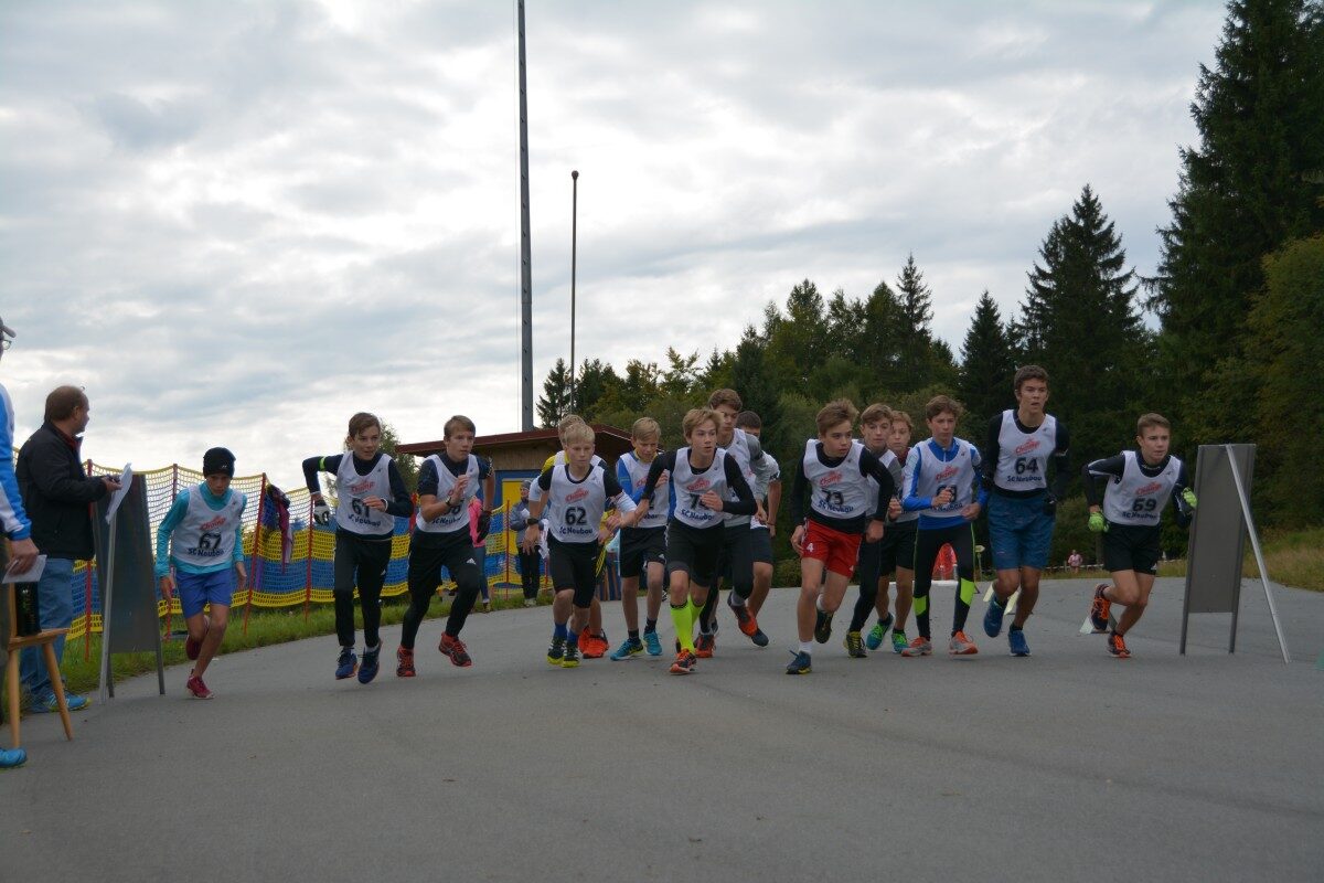 Beitragsbild: Bayerncup Biathlon in Neubau: Grafenauer Stützpunktbiathleten mischen vorne mit
