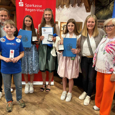 Saisonsiegerehrung des Skiverbands Bayerwald – Erfolge, die glänzen! thumbnail