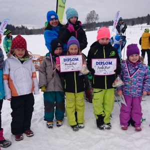 Acht Grafenauer Langläuferinnen beim „Kvildský pašerák“ in Kvilda/Tschechien